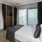 Akkan Hotel 3*