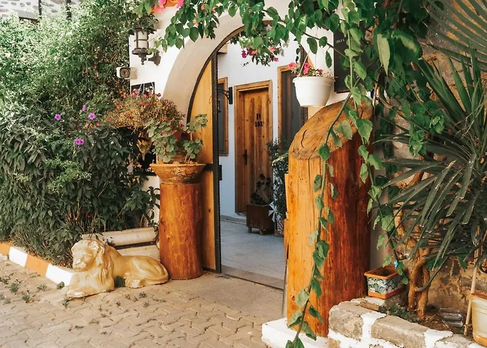 Akkan Hotel 3*